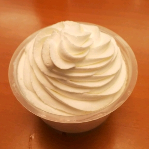【セブンイレブン】たっぷりバニラクリームのミルクプリンケーキ